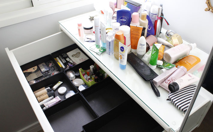 Organização de gaveta de maquiagem-blog